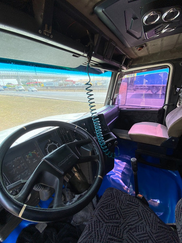 Scania T113 H 4x2 320