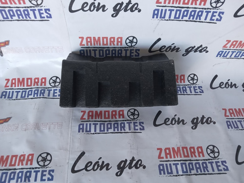 Anti Impacto Trasero Versa 2012-2014 Seminuevo Original.