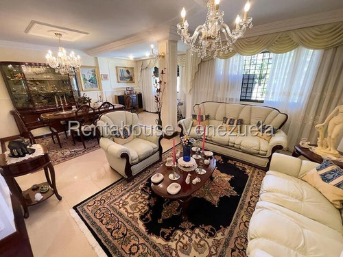 Impecable Y Lujoso Town House En Venta En La Union, Mls #25-21206