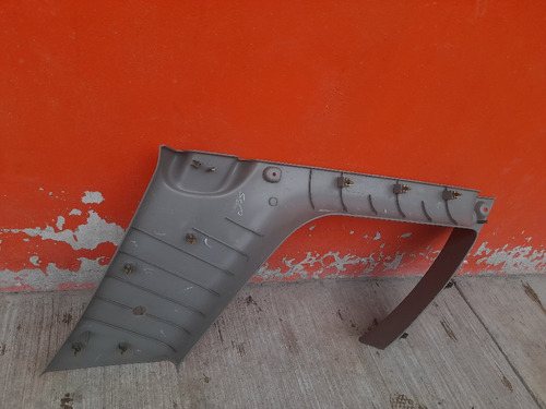 Embellecedor Trasero Derecha Chevrolet Trailblazer 02-09 (Usado)