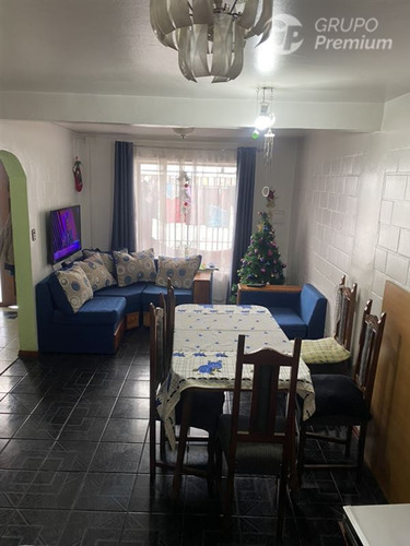 Casa En Venta De 4 Dorm. En Hualqui