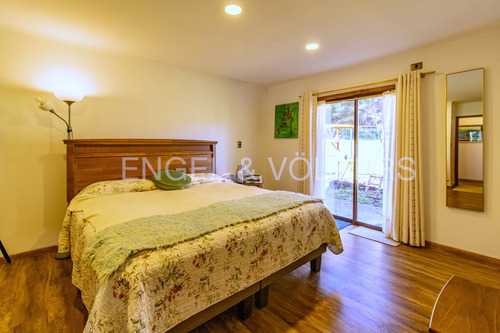Acogedora Y Moderna Casa En Canto Del Lago En Pucón