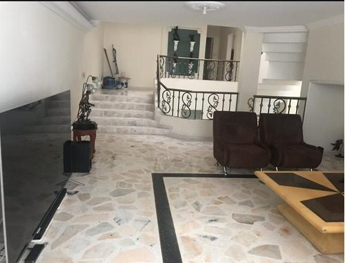 Venta Casa Unifamiliar De 300mt2 El Ingenio, Sur De Cali 9663.