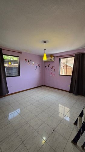 Casa En Venta En Conjunto Cerrado En El Parral (550ms)