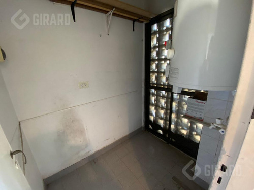Imagen 25 de 30 de Venta 3 Amb. Al Contrafrente Con Balcón Saliente, Zona Constitucion.