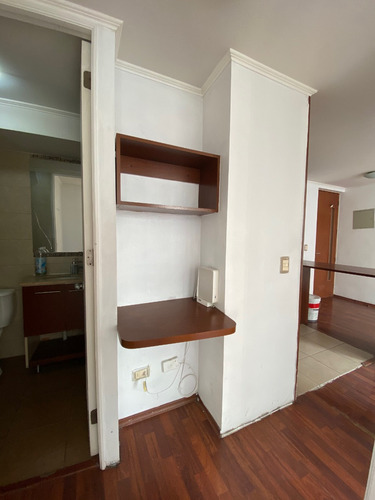 Departamento 2d + 1b Y Estacionamiento Metro Parque Almagro