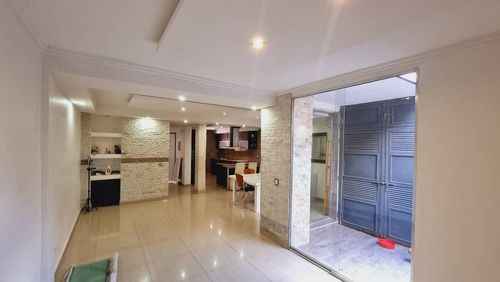 Imagen 11 de 14 de 162104 Lerry Paez 0414-9408606 Venta Townhouse Res Villas Iñaki Naguanagua Solo Clientes