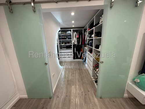 Apartamento Piso Bajo 178 M² 3h, 4b, 2p, Residencias Alto Hatillo Humbold Con Pozo De Agua En Venta En Alto Hatillo Calle El Pauji Caracas