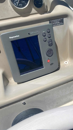 Imagen 7 de 15 de Lancha Cuddy Crucero Bayliner Ciera 2355 Mercruiser V8