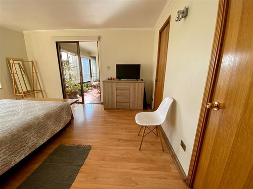 Departamento En Venta De 4 Dorm. En Las Condes