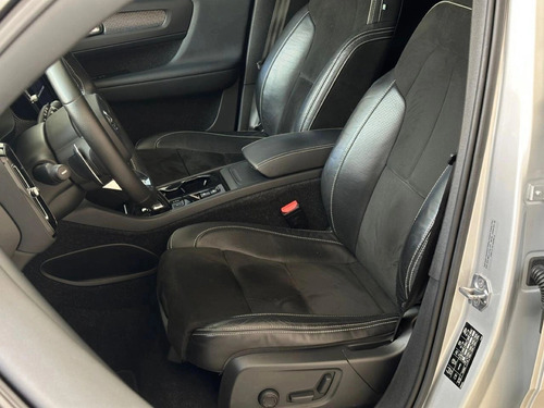 Volvo XC40 2.0 T5 GASOLINA R-DESIGN AWD GEARTRONIC