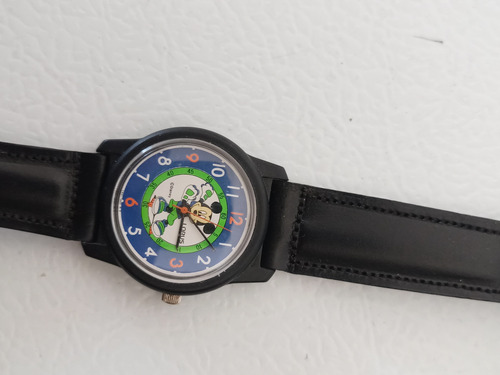 Reloj Lorus Mickey Mouse En Patines Disney Original Quartz Negro (Usado)