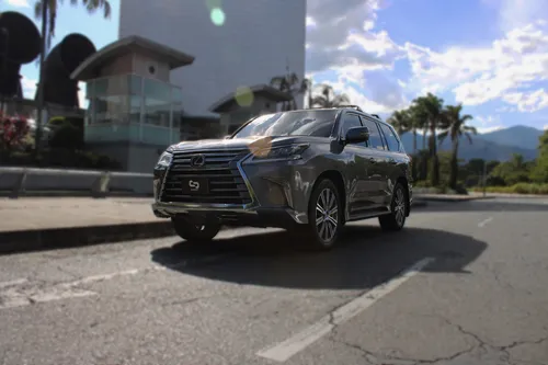 Lexus LX 5.7 570