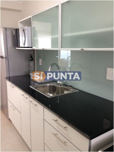 Imagen 14 de 30 de Apartamento En Brava, 2 Dormitorios Alquiler