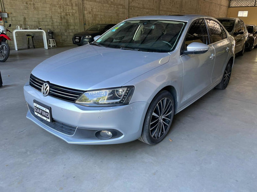 Imagen 6 de 14 de Volkswagen Vento 2014 2.0 Sportline Tsi 200cv Bi-xenon Dsg