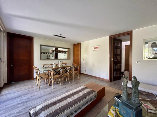 Excelente Casa Mediterránea Interior, Condominio Los Bravos