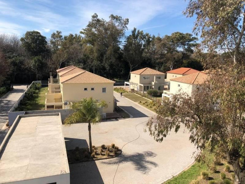 Imagen 4 de 22 de Casa En Venta En Saravi Village, Pilar, G.b.a. Zona Norte