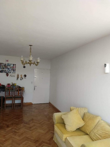 Imagen 5 de 12 de Departamento 2 Dorm. Reciclado Con Cochera