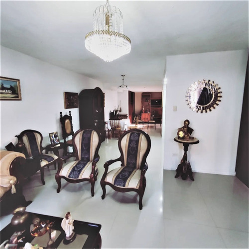 Imagen 2 de 15 de Bella Town House En Llano Alto