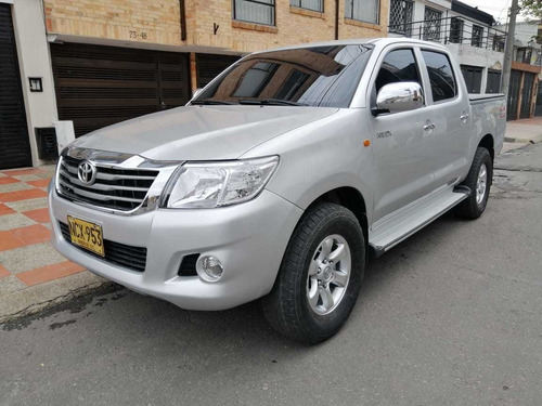 Toyota Hilux Mt 2500 4x4