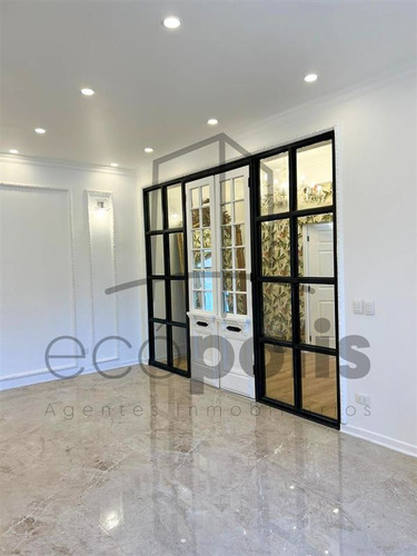 Loft Remodelado Con Diseño Moderno Y Excelente Conectividad