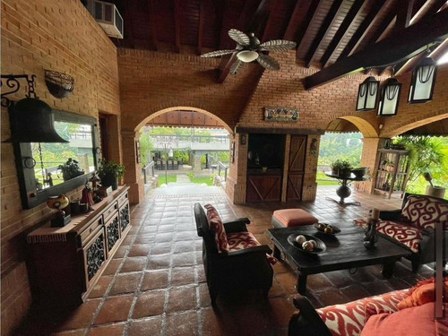 Imagen 18 de 29 de En Venta Casa Guataparo Country Club.