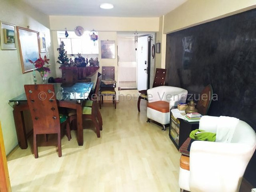 Imagen 2 de 12 de Mtz Vende Apartamento En Los Caobos 21-27387