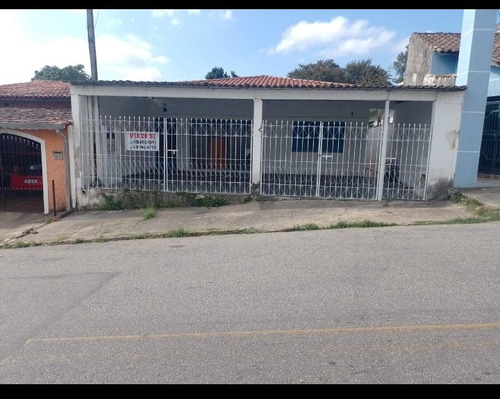 Linda E Espaçosa Casa A Venda