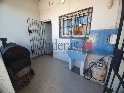 Amplio Departamento 3 Amb. - Sin Expensas