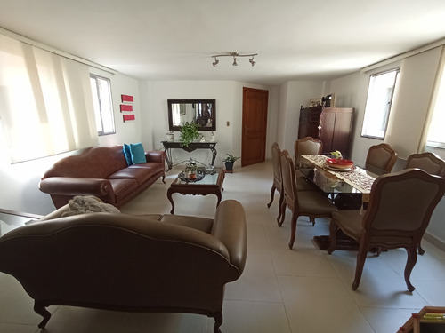 Apartamento En Venta En El Centro De Medellin