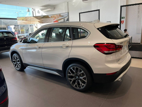 Imagem 4 de 8 de Bmw X1 2.0 16v Turbo Activeflex Sdrive20i X-line 4p