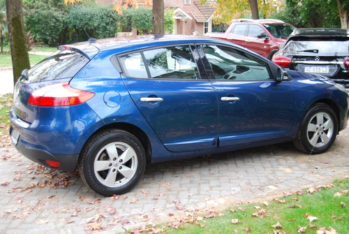 Imagen 7 de 17 de Renault Megane 2.0 Privilege 2012