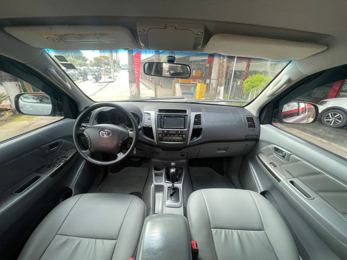 Toyota Hilux 3.0 Srv Cab. Dupla 4x4 Aut. 4p