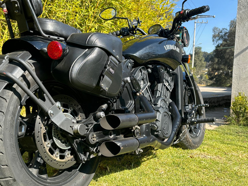 Indian Scout Bobber Sixty Negra
