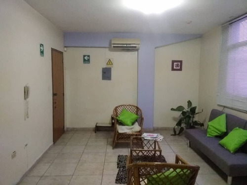 Imagen 4 de 4 de Se Alquila Consultorio Local Odontologico Calle Cumana Ve02-896sc-ssil