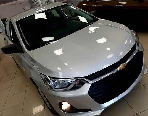 Imagen 16 de 24 de Chevrolet Onix Plus Ls 2023 1.2 0km Prisma Color Finan Gall6