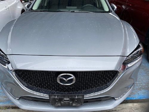 Imagen 2 de 8 de Mazda 6 Signature 2019 Plata