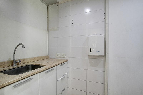 Oficina En Alquiler En Microcentro. Piso Completo De 210 M2. Dos (2) Cocheras