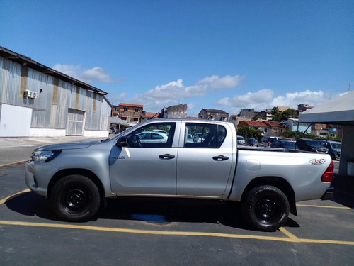 Imagem 8 de 9 de Toyota Hilux 2.8 Narrow 4x4 Cd 16v Diesel 4p Manual