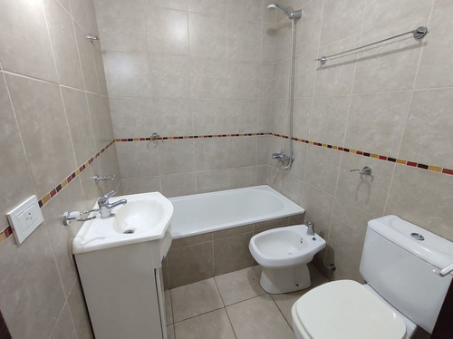 Departamento 1 Dormitorio Con Cochera En Venta