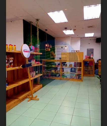 Se Alquila Local Comercial.