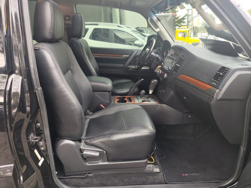 Mitsubishi Pajero Full 3.8 HPE 4X4 V6 24V GASOLINA 2P AUTOMÁTICO