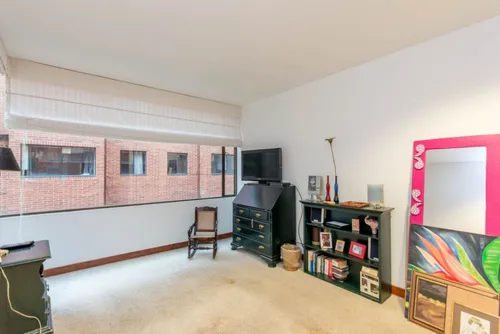 Apartamento En Arriendo En Los Rosales. Cod A12562