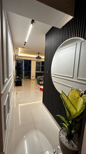 Foxpiantini.com - V129 | Venta De Apartamento En Paraíso.
