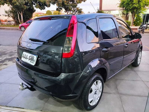 Imagem 3 de 9 de Ford Fiesta Hatch 1.6 8v 4p 2014