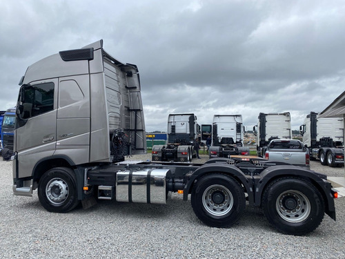 Imagem 3 de 14 de Volvo Fh 540 6x4 2021 Fh Traçado Volvo