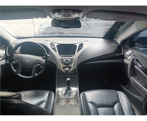 Imagem 4 de 5 de Hyundai Azera 3.0 Mpfi Gls V6 24v Gasolina 4p Automático