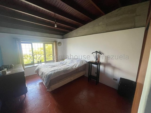 Acogedora Casa En Venta En Alto Hatillo. Negociable