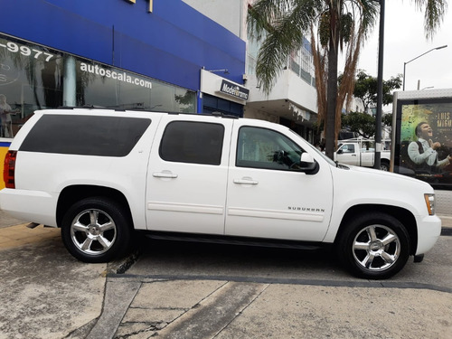 Imagen 6 de 14 de 2011 Chevrolet Suburban Lt
