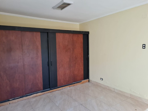 Bodega (400mts2) Oficinas (260mts2) Exelente Ubicacion.